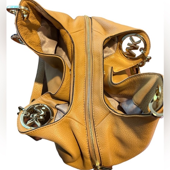 Vintage Michael Kors Fulton Large Brown Leather Shoulder Bag - Picture 5 of 15